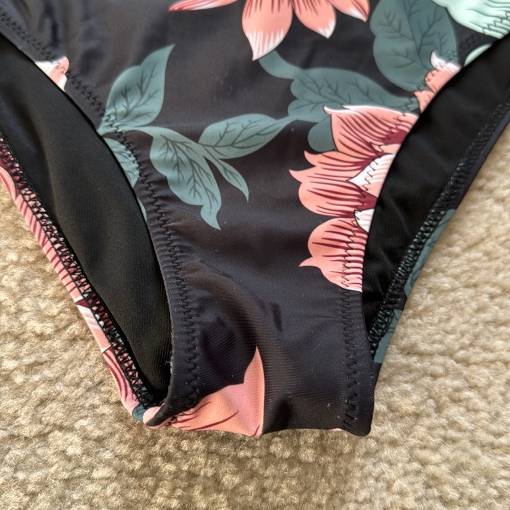 Women's Floral High Waisted Swimsuit Bottom - Large - Picture 2 of 4